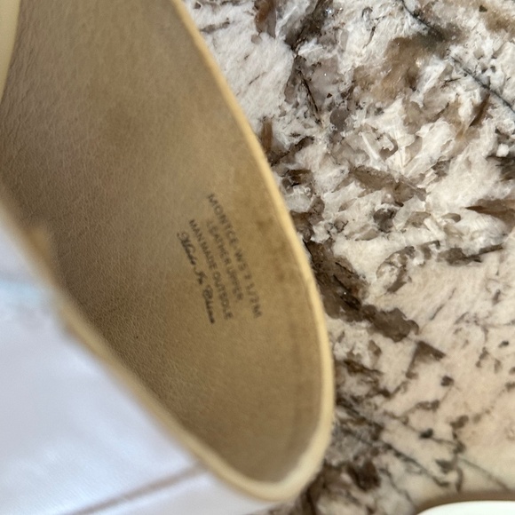 Donald Pliner white Patent Wedges - Picture 5 of 9